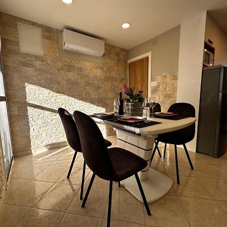 Apartman Veronika วรซี ภายนอก รูปภาพ