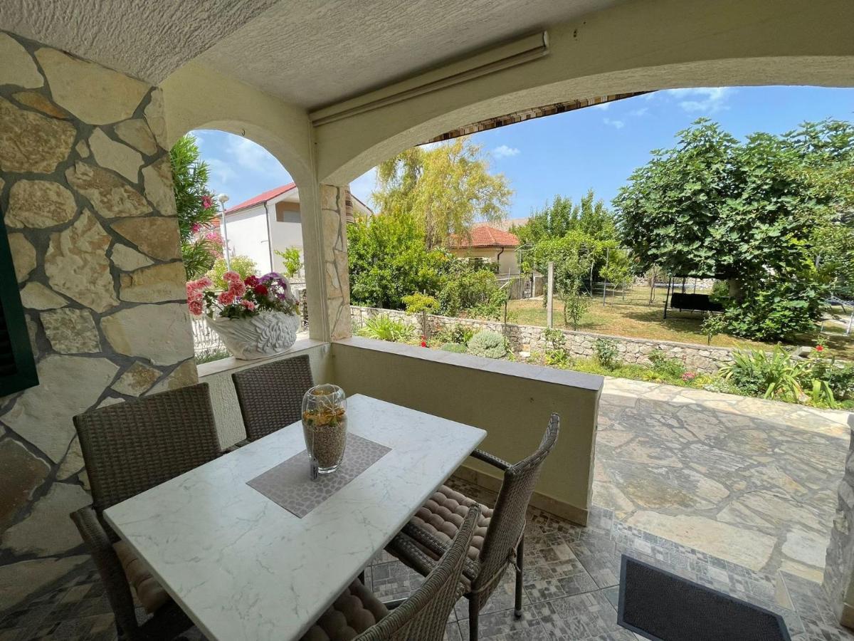 Apartman Veronika วรซี ภายนอก รูปภาพ